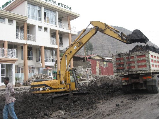 tearing up road in Kombolcha