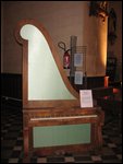 giraffe piano